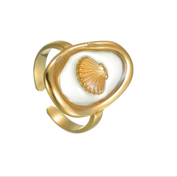 Modern Stylish Gold Shell Ring - Picture 5 of 6